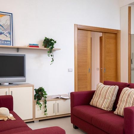 Old Charm - Seaview Apartment ลามัดดาเลนา ภายนอก รูปภาพ